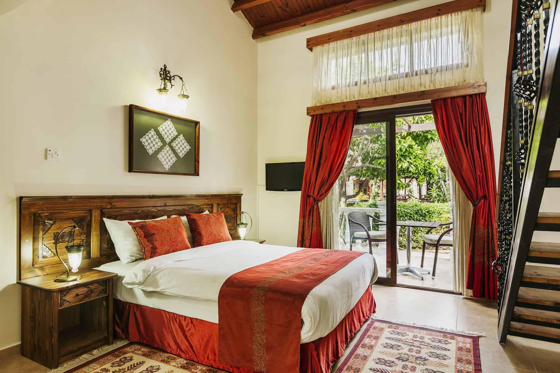Almond Holiday Village & Hotel Karavas  Екстер'єр фото